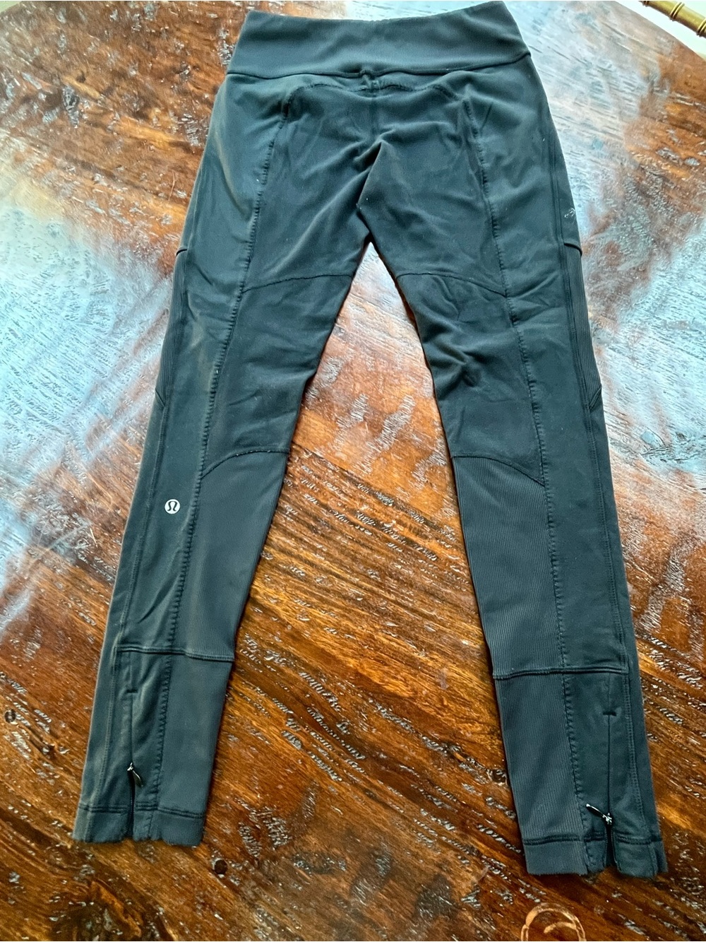 Lululemon Rare Discontinued Black Moto Panel Leggings Ankle Zip Size 6 - Picture 5 of 7